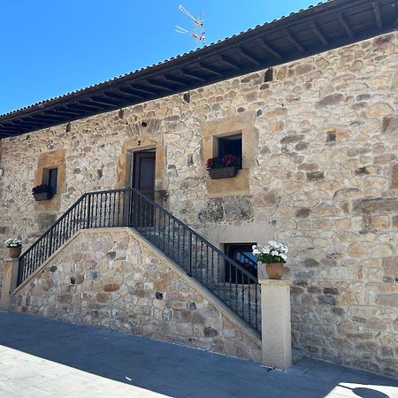 Apartamentos San Roque Arenas De Cabrales Extérieur photo